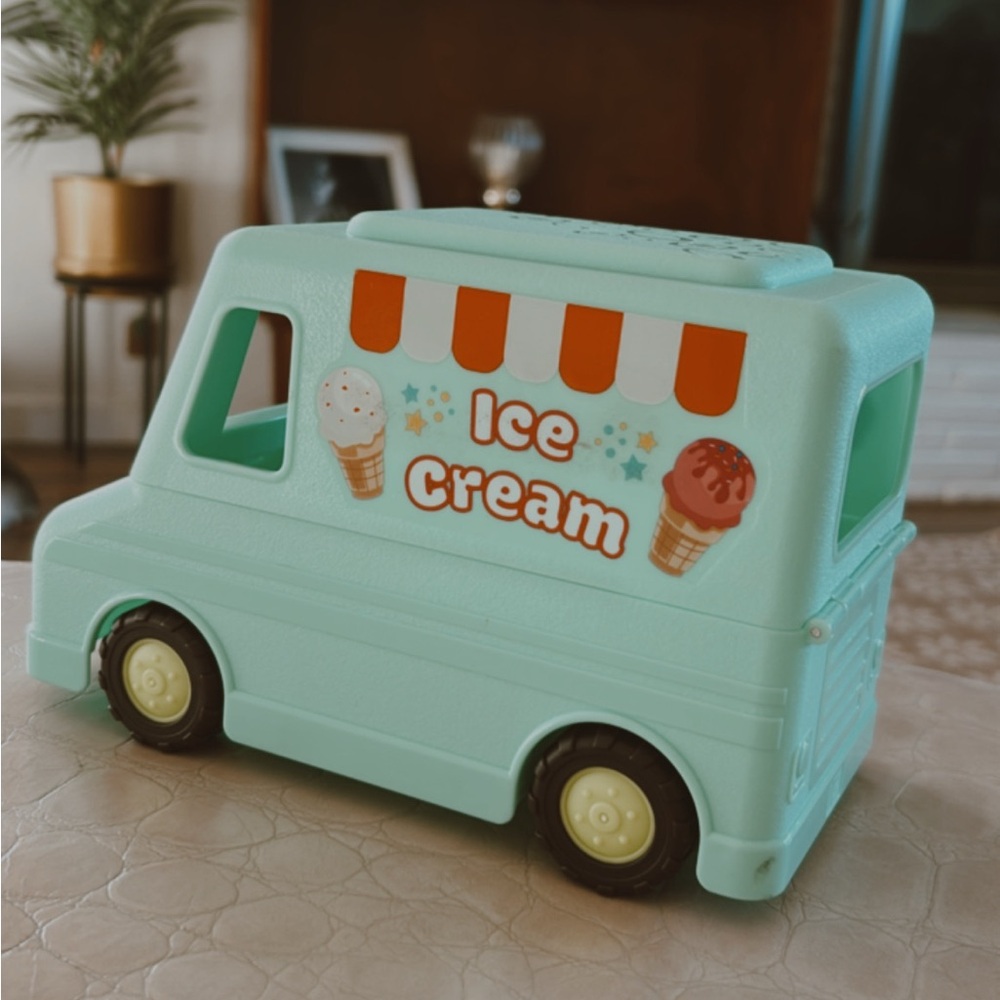 Ice Cream Truck Toy - Mint Green